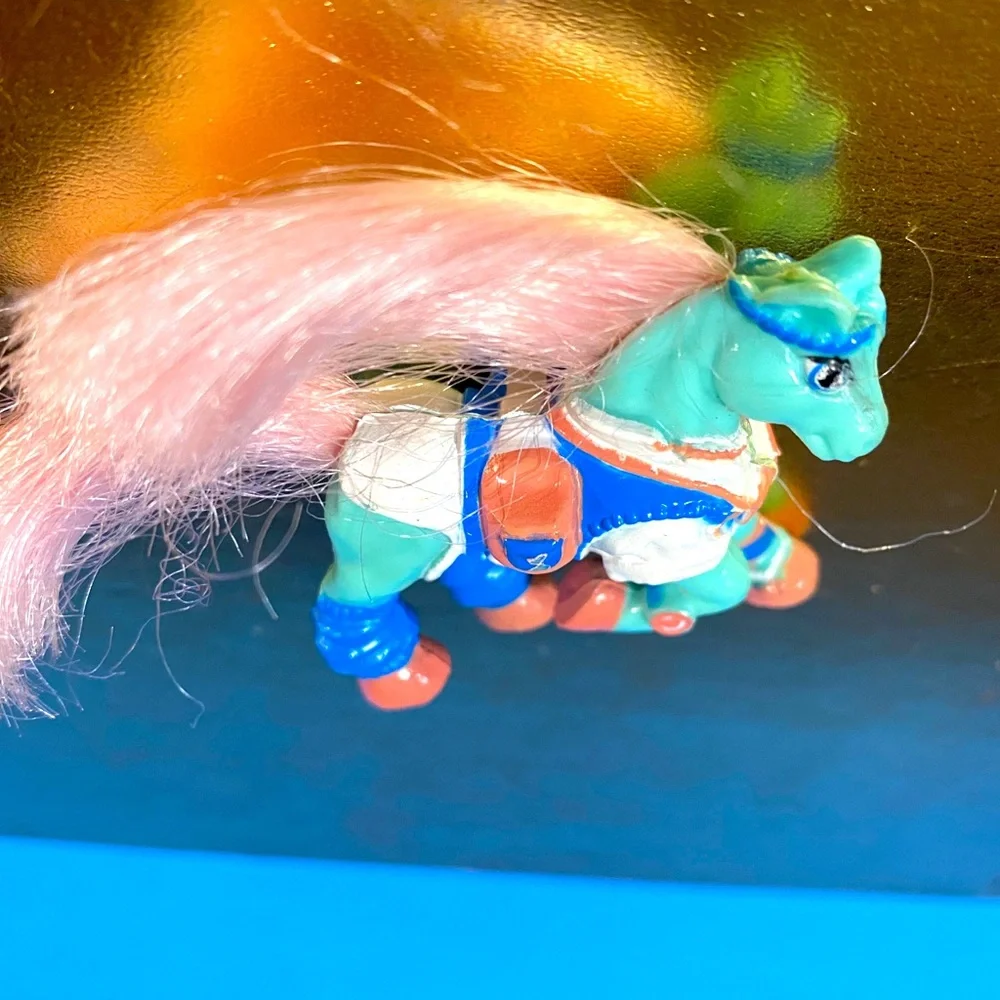 LITTLE BEAUTIES VTG 1991 WORKOUT GIRL MINIATURE PONY PARTY FAVOR TOYS R US 2”
